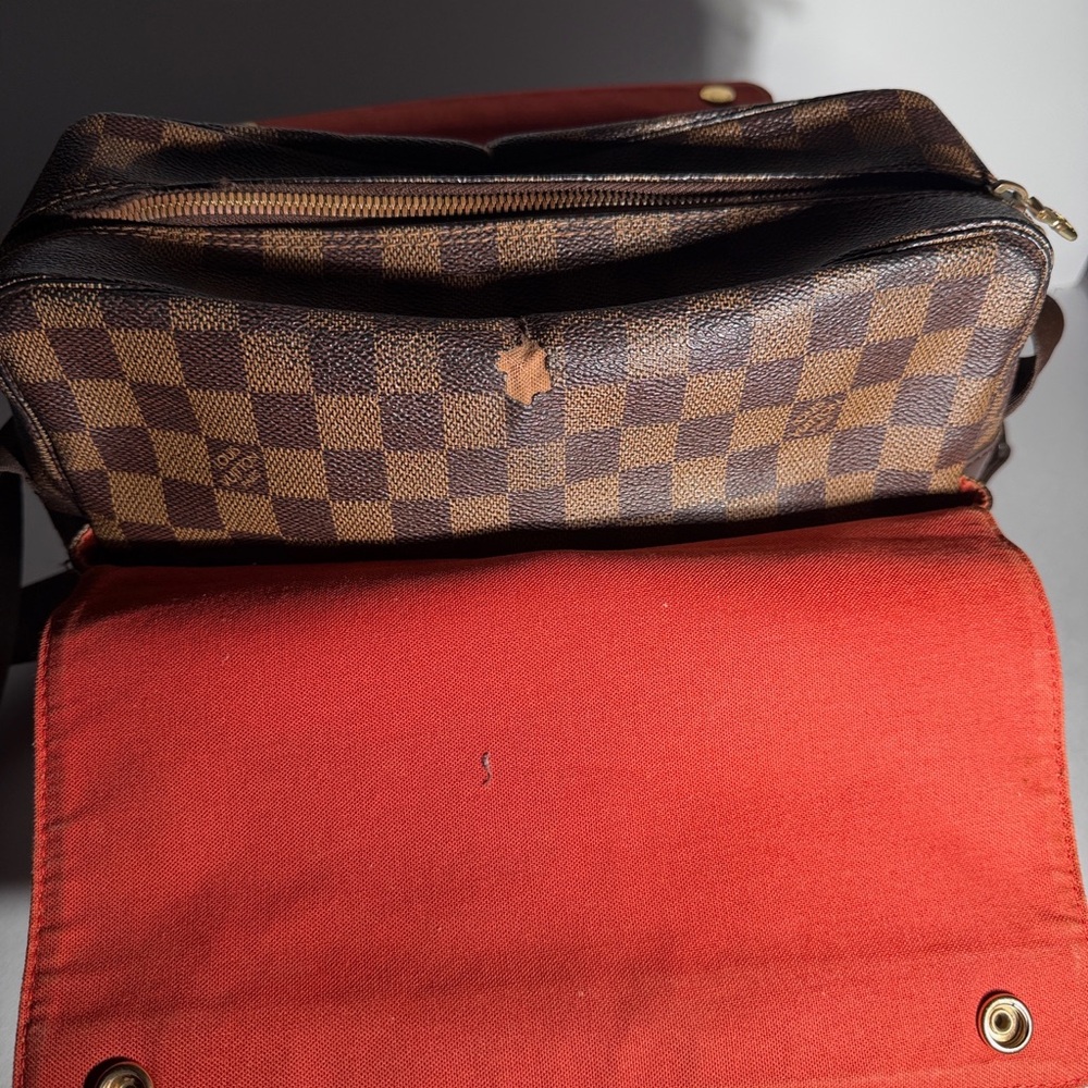 Pre-Love Louis Vuitton Damier Brown Checkered unisex Crossbody Bag - Picture 9 of 16